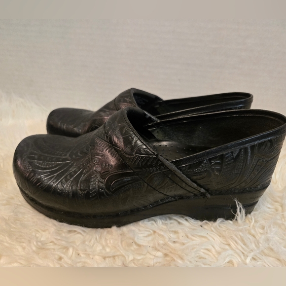 Dansko Embossed Clogs - Picture 4 of 14